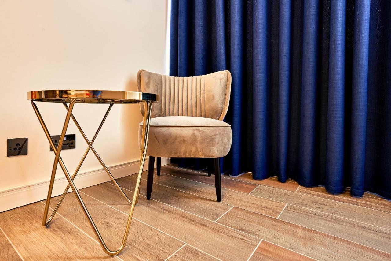 Cinematique Hotel Mosta Eksteriør billede